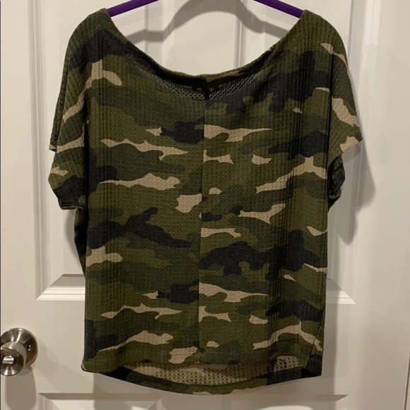 Express Waffle Camo Flirty Top EUC - Picture 7 of 11